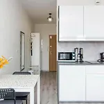 Center - Walowa I Popieluszki By Apartmore * 格但斯克