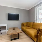 Center - Walowa I Popieluszki By Apartmore Gdańsk