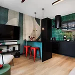 Center - Walowa I Popieluszki By Apartmore Gdańsk