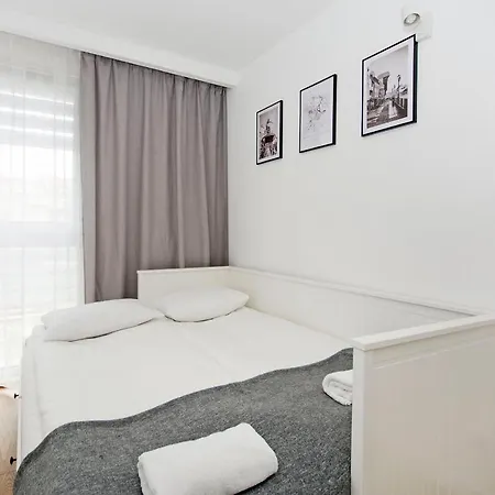 Center - Walowa I Popieluszki By Apartmore Daire Gdansk