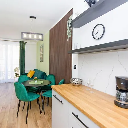 Center - Walowa I Popieluszki By Apartmore Gdansk