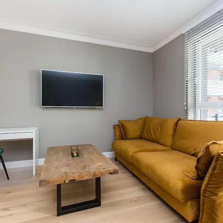Center - Walowa I Popieluszki By Apartmore Gdaňsk