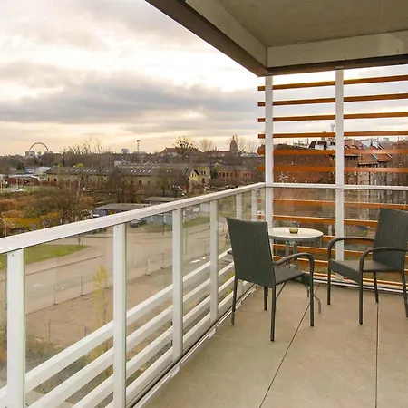 Center - Walowa I Popieluszki By Apartmore شقة غدانسك