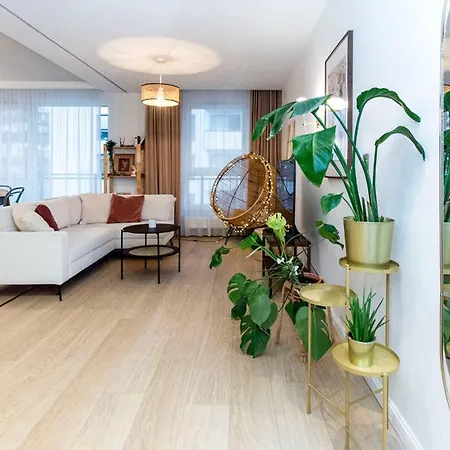 Center - Walowa I Popieluszki By Apartmore Gdaňsk