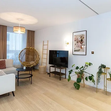 Center - Walowa I Popieluszki By Apartmore