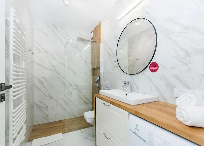 Center - Walowa I Popieluszki By Apartmore Danzig