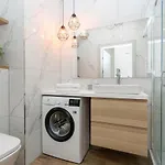Center - Walowa I Popieluszki By Apartmore Appartamento Danzica