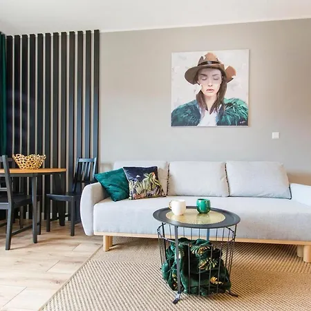 Center - Walowa I Popieluszki By Apartmore Appartement
